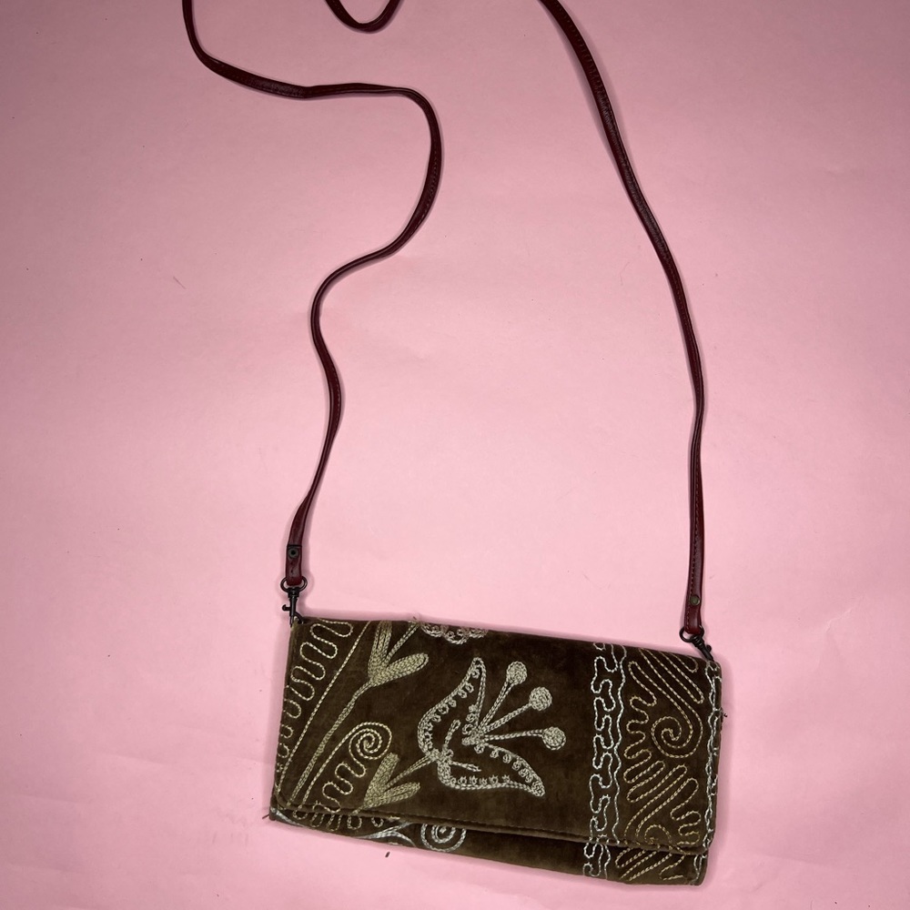 Carpet purse